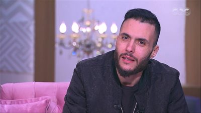 رد فعل هادئ من أمير عيد على مقلب المطعم الطائر في 