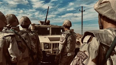 مشهد مبكي تشييع جنازة العسكري بركات من الكتيبة 101.. الحلقة 15 من 