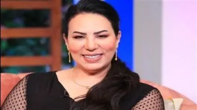  زينة منصور: 