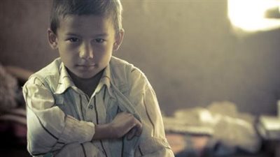 الوصايا السبع في يوم اليتيم.. ورجال دين: بادروا بكسوتهم قبل العيد (تقرير خاص)