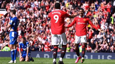 ضربة موجعة قوية لمانشستر يونايتد قبل مواجهة إشبيلية 