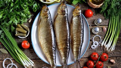 للرنجة فؤاد كثيرة تعرف عليها وعلى الفئات الممنوعة من تناولها