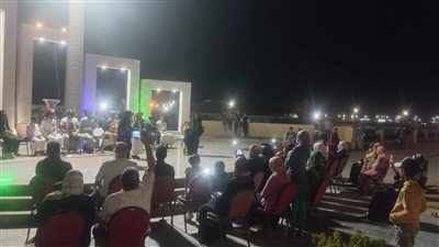 حرف يدوية للمرأة وورش حكي وفنون للأطفال واستعراضات فنية تشهد إقبالا كبيرا