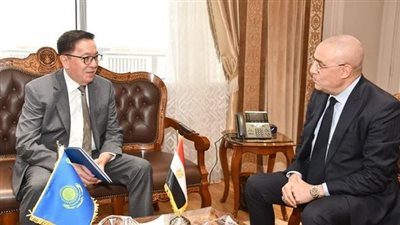 سفير كازاخستان يشيد بالتجربة العمرانية المصرية خاصة العاصمة الإدارية الجديدة