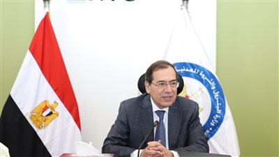  وزير البترول: الصحراء الغربية تعد أحد أهم مناطق الإنتاج البترولى فى مصر