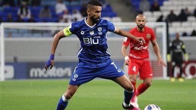 هل يشارك سلمان الفرج في مواجهة الهلال والنصر؟