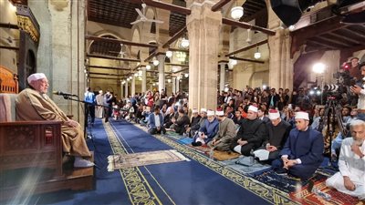 أول ظهور للدكتور أحمد عمر هاشم بالجامع الأزهر بعد الوعكة الصحية الأخيرة