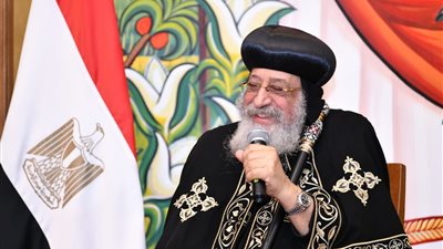 محافظ الجيزة يهنئ البابا تواضروس الثاني والأخوة الأقباط بعيد القيامة المجيد