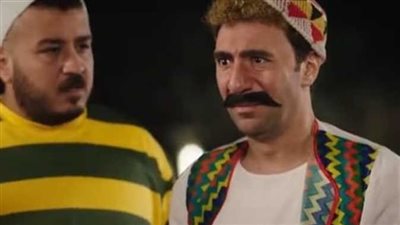 هجرس يرتدي ملابس بكار ويطلب الانضمام للفريق.. مسلسل الكبير أوي 7