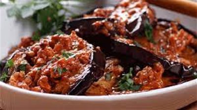 سفرة 22 رمضان.. المسقعة باللحمة المفرومة وعصير التمر هندي 