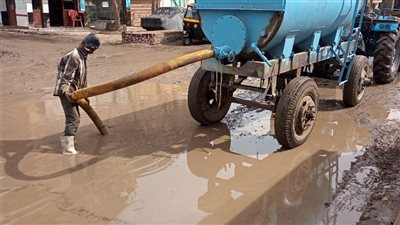 كسح تجمعات مياه الأمطار من شوارع الدقهلية 