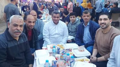 تنظيم مائدتي إفطار ضخمتين بمنطقتي المحطة والبلد بقليوب