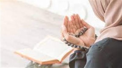 دعاء لزوجتي في ليلة القدر.. اللهم في ليلة القدر اجعلني لزوجتي أبًا في الحنان