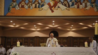 رئيس الكنيسة الأسقفية يترأس قداس عيد القيامة المجيد بالزمالك (صور)