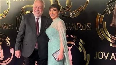 أشرف زكي لـ 