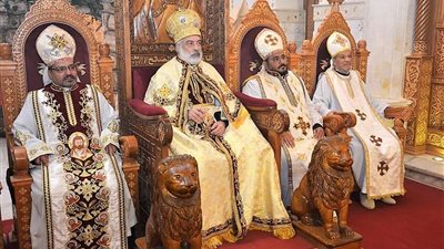 الأنبا باسيليوس يترأس قداس عيد القيامة المجيد بكاتدرائية يسوع الملك بالمنيا