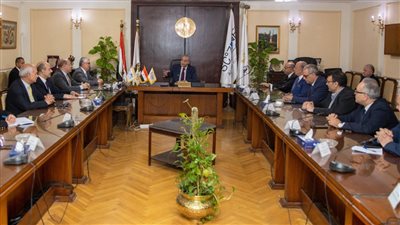  برتوكول تعاون بين قناة السويس وجهاز تنمية التجارة الداخلية لتحسين جودة الخدمات من خلال الرقمنة 