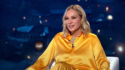 اليوم.. شيرين رضا ضيفة منى عبد الوهاب في أنا والقناع