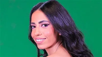 بعد تألقها في الغناء الغربى.. دينا عادل تتعاون مع قماح والحريري وتنتهى من تصوير 