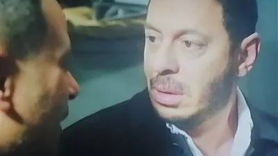 بالشرطة.. مصطفى شعبان يدفن والدته.. الحلقة 26 من 