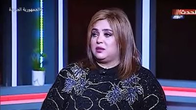 وفاء مكي تفتح النار على 