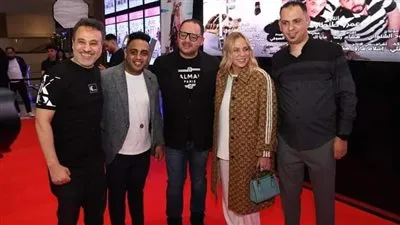 إيهاب فهمي يروج لفيلم 