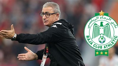 قبل مواجهة الأهلي.. نجم الرجاء المغربي يعتدي على 