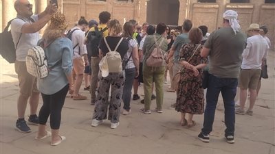 إقبال كثيف من السائحين الأجانب على المناطق الأثرية أيام العيد