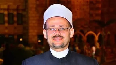 داعية: القرآن يدعو إلى إعلاء قيم التكافل والتراحم والتعاون