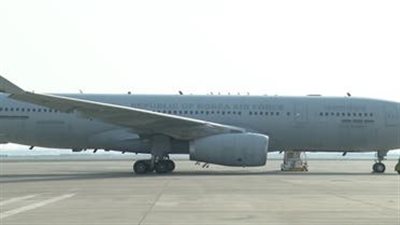 عاجل.. وصول طائرة الإجلاء وعلى متنها السفير الكوري لدى السودان إلى المملكة