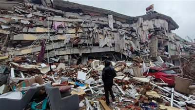 خبير يوضح هل تؤثر التغيرات المناخية على الزلازل؟ (فيديو)