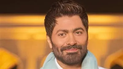 بعد إعلان طلاقه.. تأجيل حفل تامر حسني في المنارة 