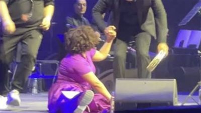 بعد تصدرها التريند بسقوطها علي المسرح.. الرد الأول المحذوف لشيرين عبد الوهاب