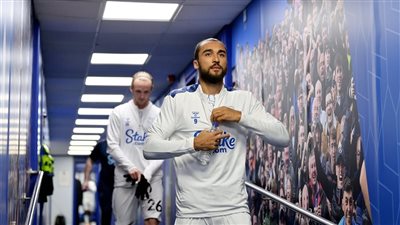 إيفرتون مهدد بالاختفاء عن الأضواء بعد 69 عاما