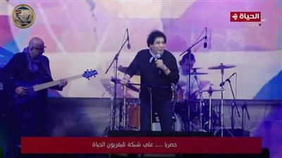 بحضور محمد منير.. كل ما تود معرفته عن حفل ختام سباق الهجن بالعريش (صور)