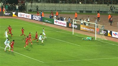 شاهد ركلة جزاء الرجاء المغربي المهدرة أمام الأهلي في دوري أبطال إفريقيا