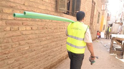  حملات توعية حول أهمية مياه الشرب النقية بأسوان