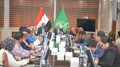 محافظ القليوبية والرقابة الإدارية يطلقان حملة اليوم الواحد للرقابة على جميع القطاعات	