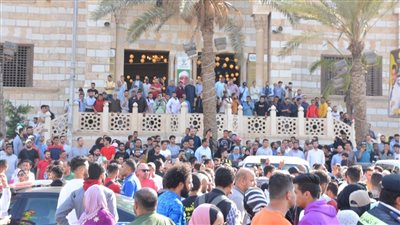 عاجل.. بدء صلاة جنازة الفنان مصطفى درويش في مسجد الحصري (صور)