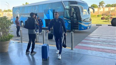 بعثة بيراميدز تصل مطار القاهرة استعدادًا للسفر إلى أبو ظبي لمواجهة الأهلي بالسوبر المصري 
