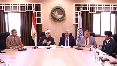 رئيس جامعة الأزهر مع مجلس الشورى الإندونيسي لبحث التعاون العلمي