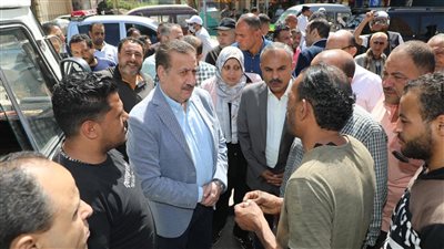  محافظ المنوفية يتفقد مواقف سيارات الأجرة للتأكد من الالتزام بالتعريفة الجديدة