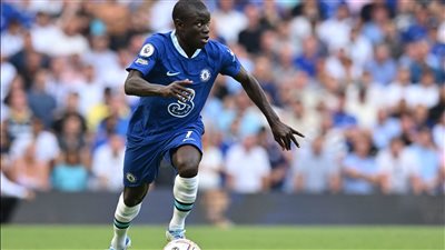 عاجل.. صراع إنجليزي شرس على ضم “شبيه” كانتي