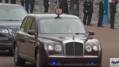 مشاهد لوصول الملك تشارلز الثالث إلى قصر باكنغهام (فيديو)