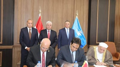 وزير التعليم العالي يتفقد جامعة بنها الأهلية ويشهد الاجتماع الأول لمجلس الأمناء