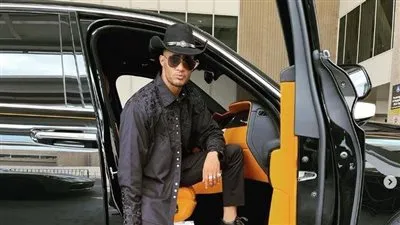 بعد رفع علم مصر علي مسرح سان دييجو محمد رمضان يصل بـ لوك كاوبوي 