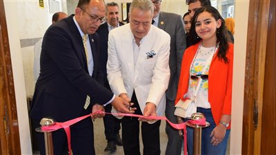 رئيس جامعة حلوان يشهد انطلاق جائزة نوار للرسم بكلية الفنون الجميلة