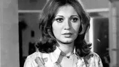 توفيت على سجادة الصلاة وهمشت مرضها بسبب حبها للفن.. محطات في حياة مديحة كامل