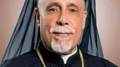 تفاصيل إلقاء نظرة الوداع وجنازة الأنبا كيرلس وليم