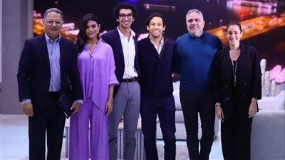 الليلة.. نجوم مسلسل 